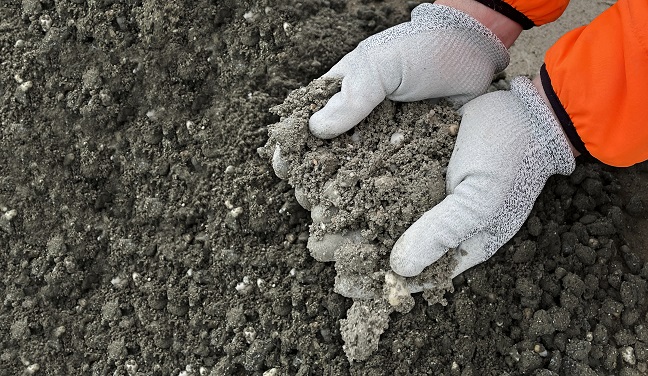 Using MasterSuna RCT 323 recycled aggregate in new concrete