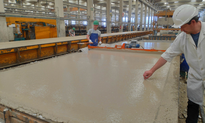 Paneles prefabricados de cerramiento industrial - Hormigón reforzado con fibras poliméricas